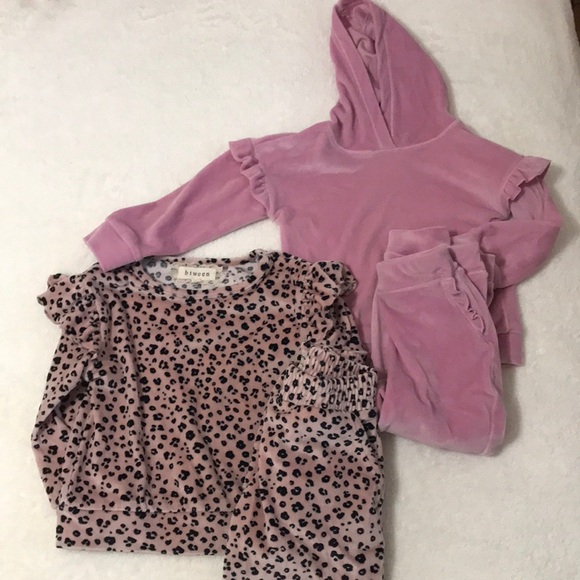 Size 2T Girls Matching Bundle Set. 2 Velour Tops with 2 Marching Velour Bottoms. - Picture 1 of 5